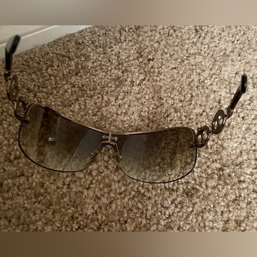 Gucci Black Chain Logo Gradient Shield Women Sunglasses